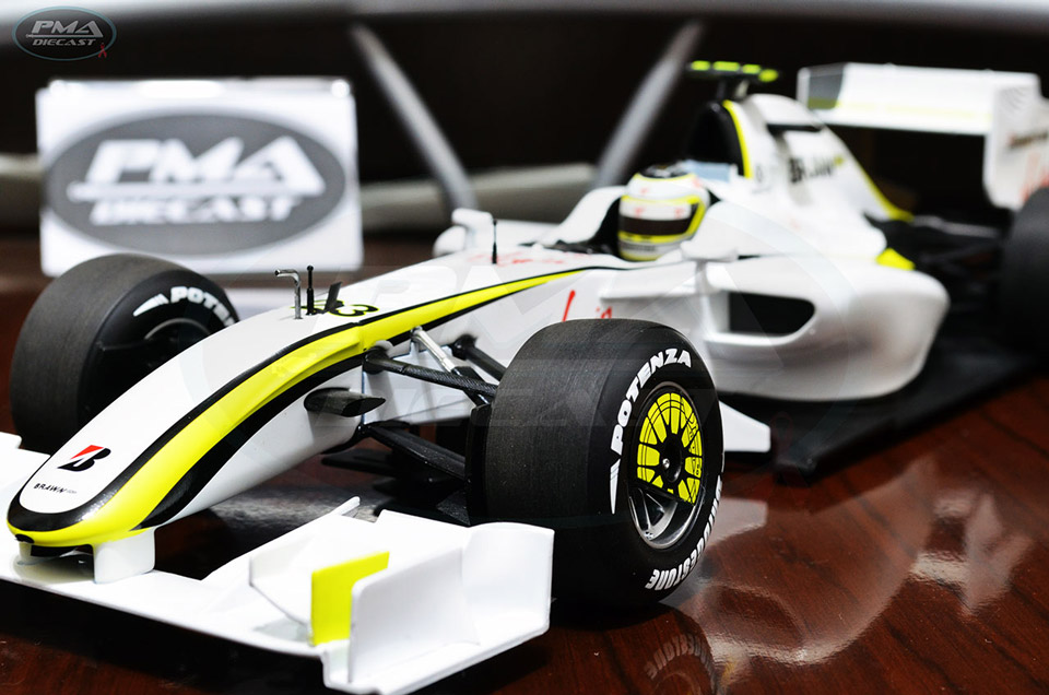 RUBENS BARRICHELLO 2009 BRAWNGP BGP001 1:18